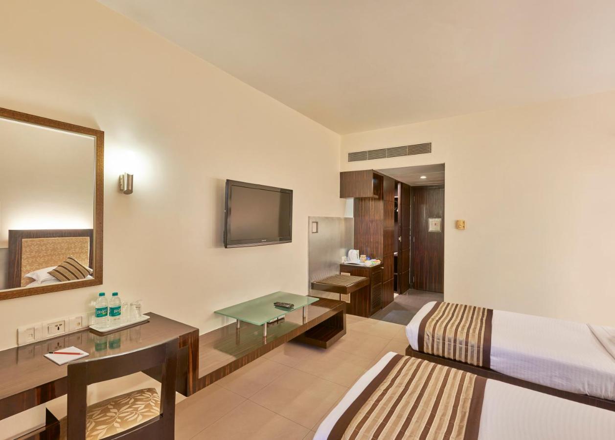 Krishna Palace Hotel Mumbai Luaran gambar